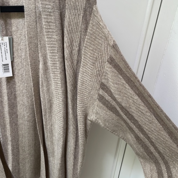 Cashmere Sweater - Picture 4 of 4